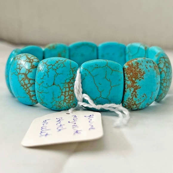 BRACELET, MAGNESITE GEMSTONE, STRETCH ELASTIC, TAG ON, HANDMADE IN CANADA - Picture 1 of 2